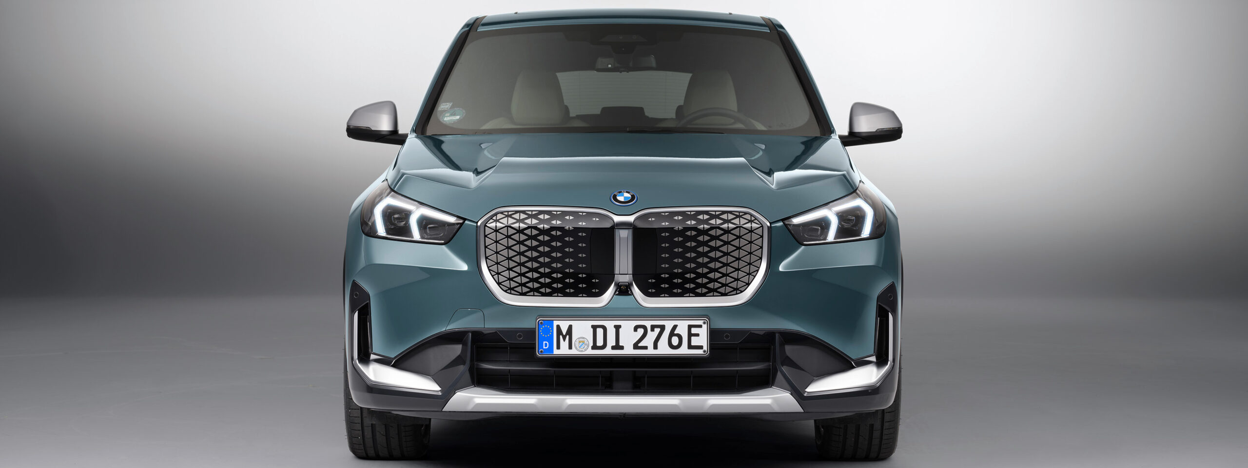 BMW iX1