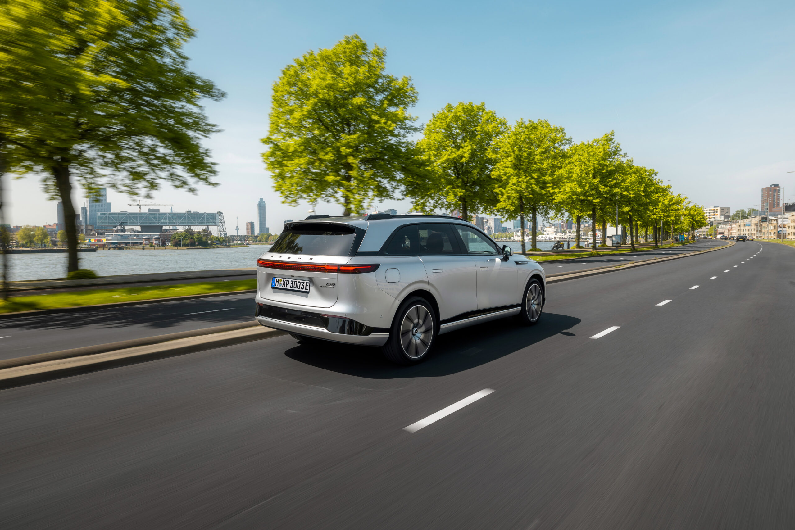 XPENG G9
