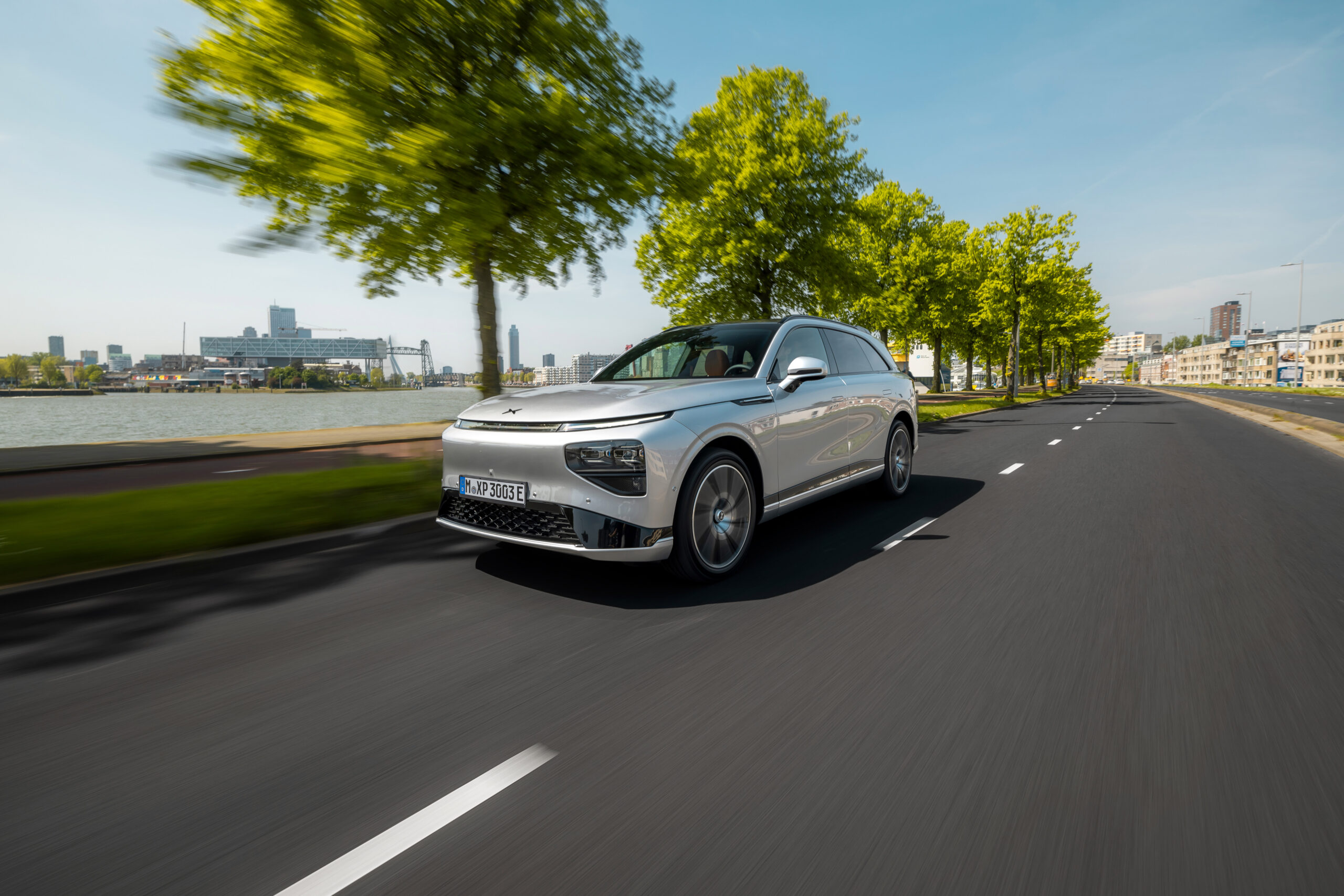 XPENG G9