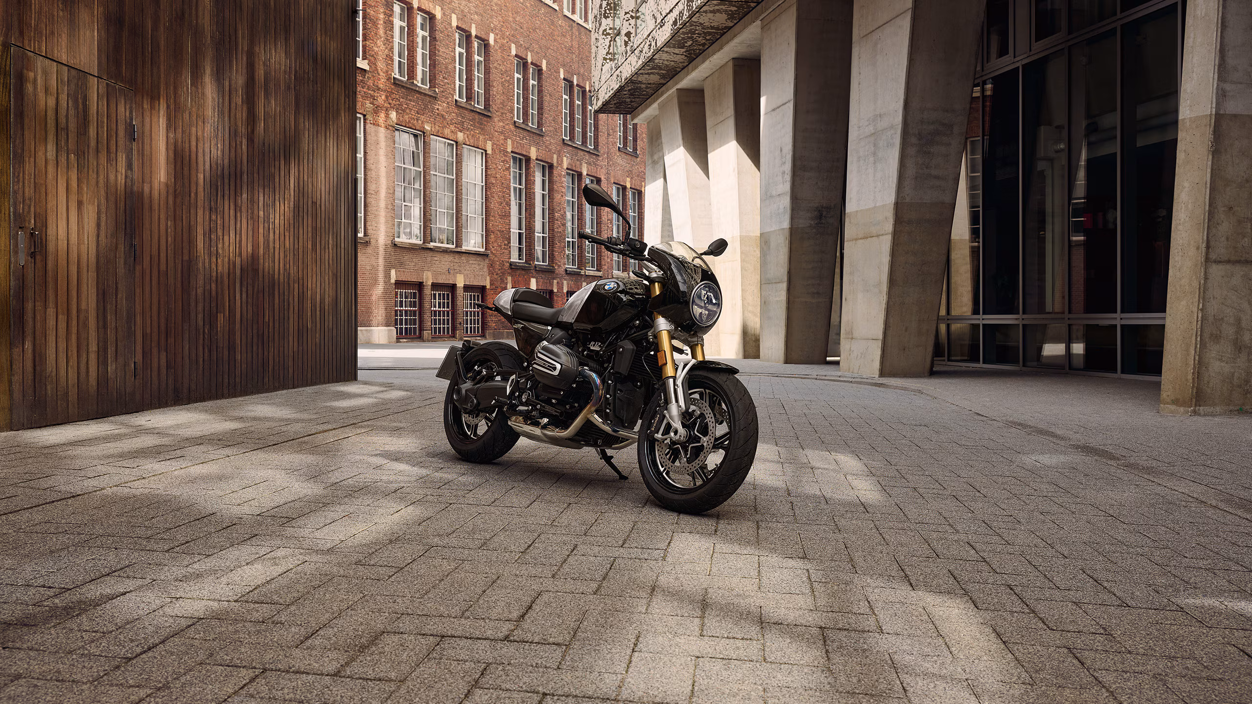 BMW R-SERIE